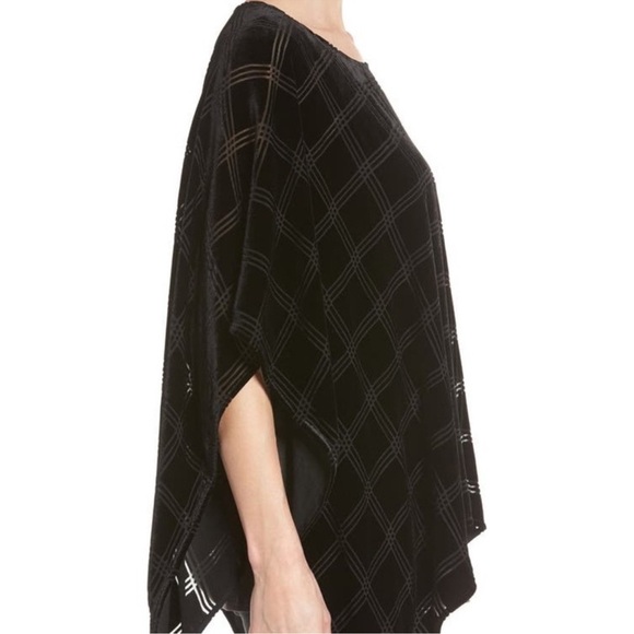 Eileen Fisher Black Plaid Burnout Checker Poncho Silk Blend OS Beautiful! - Picture 4 of 8